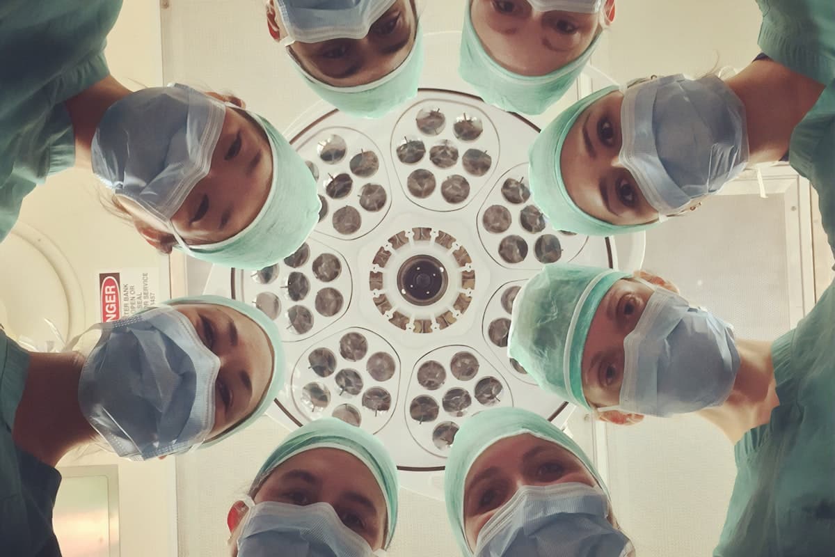 Best WhatsApp Automation Tools for Clinics in 2026
